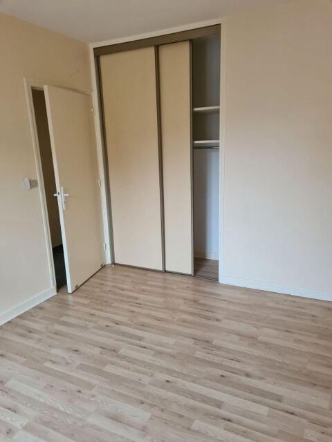  Appartement � louer 4 pi�ces 83 m�