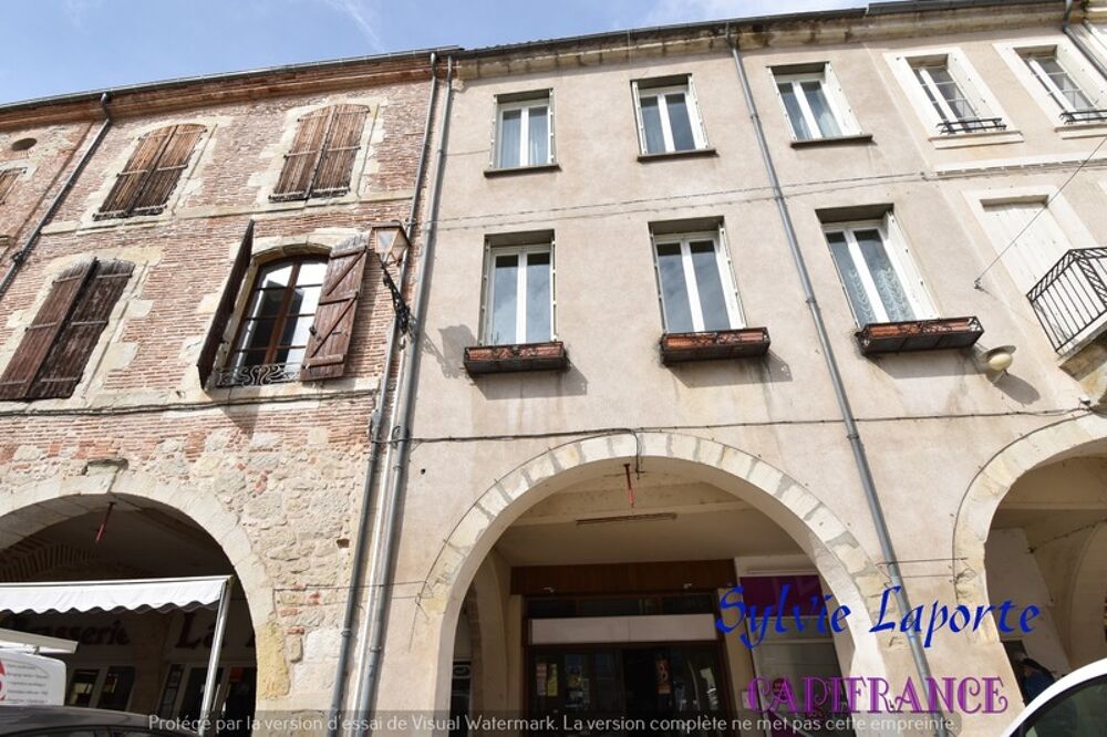 Dpt Lot et Garonne (47), à vendre VILLENEUVE SUR LOT appartement T11, avec local commercial et rapport locatif, idéal investisse