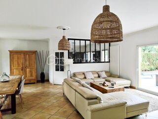  Maison  vendre 6 pices 165 m