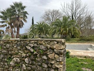  Propri�t�/ch�teau � vendre 7 pi�ces 309 m�