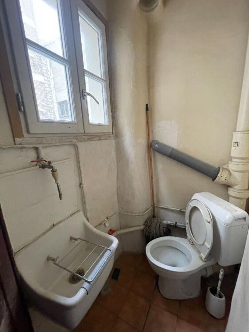Vente Appartement 75010 PARIS - CHAMBRE 7m2 - CANAL SAINT-MARTIN / COLONEL FABIEN / HÔPITAL SAINT-LOUIS Paris 10