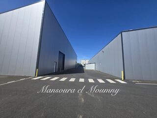  Immeuble � vendre 2100 m�