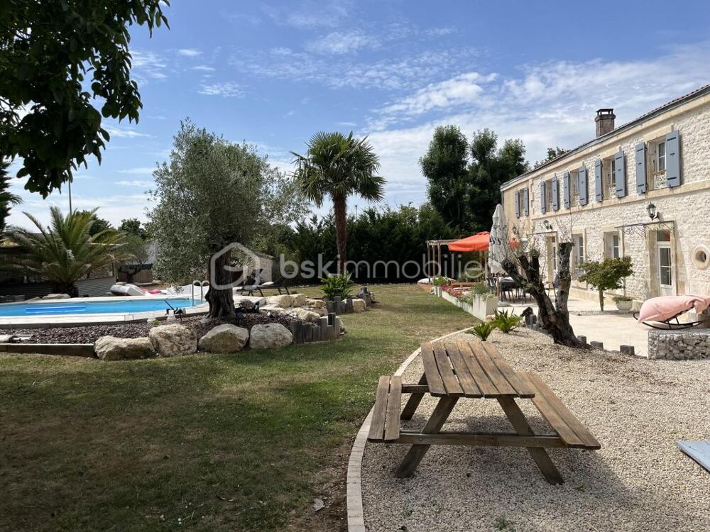 Vente Maison Niort Surimeau - propriété 350 m² habitable Niort
