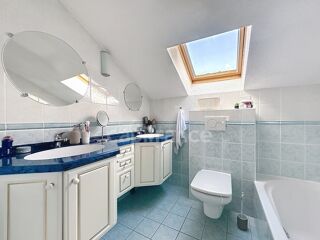  Appartement � vendre 4 pi�ces 135 m�