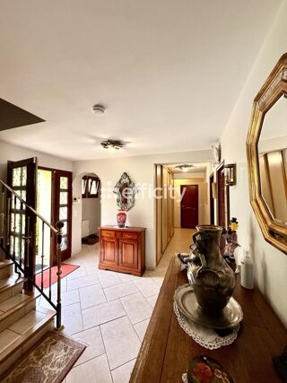  Villa à vendre 8 pièces 230 m²