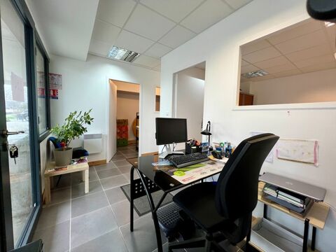 Dpt Maine et Loire (49), à vendre TRELAZE Bureau 125000 49800 Trelaze
