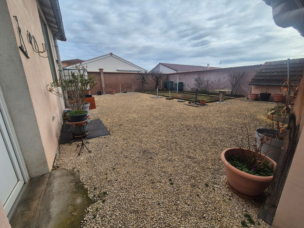 Vente Maison Maison de ville avec terrain à vendre à ROANNE (42), 5 pièces, 3 chambres Roanne