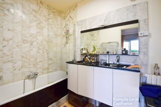  Appartement  vendre 2 pices 52 m