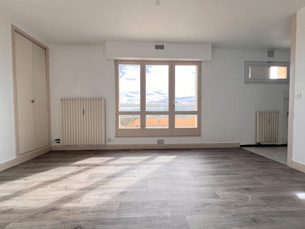 Appartement - Le Mans - BOLLEE - STUDIO avec Terrasse - 29 m²