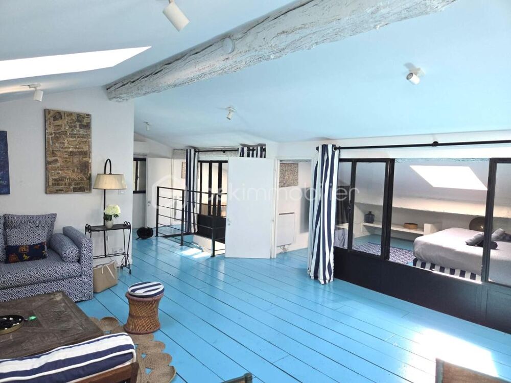 Vente Appartement SÈTE – APPARTEMENT AU DERNIER ETAGE T3 ATYPIQUE DE CHARME – CŒUR DE VILLE – CAVE DE 23 M² Sete