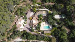 Propriété/château à vendre 10 pièces 490 m²