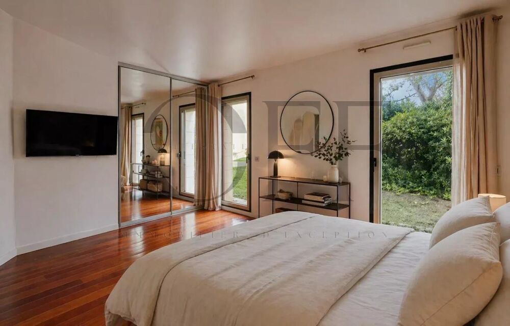 Vente Appartement Marseille 13007 – Rez- de-jardin résidence sécurisée - Roucas-Blanc – 3 chambres 150 m² avec jardin privatif Marseille 7