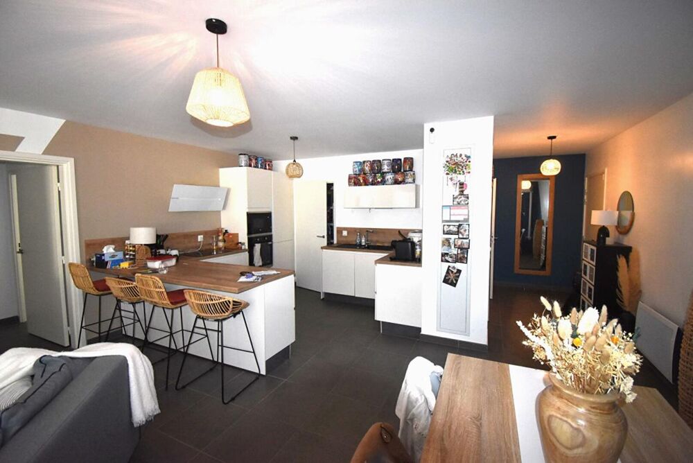 Vente Appartement Appartement T3 avec terrasse et parking Nimes