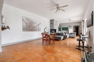  Villa à vendre 8 pièces 252 m²