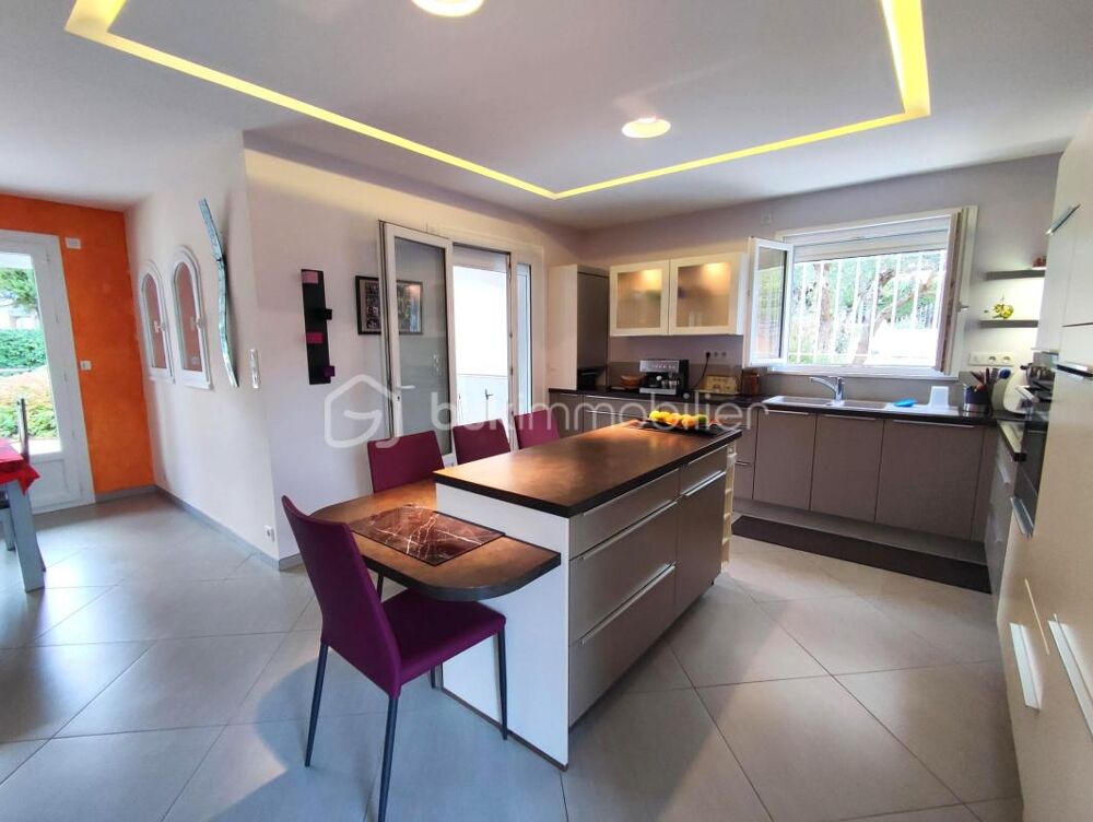 � vendre  Villa Poussan (34560)