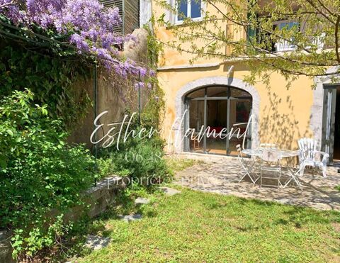   duplex 2 LOGEMENTS Saint Hippolyte Du Fort 10 pièce(s) 351 m2 Propriété/château - 10 pièce(s) - 351 m²