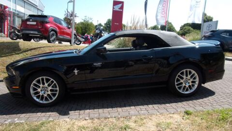 Mustang Cabrio Leder schwarz Allwetterreifen 2014 occasion 76100 Rouen