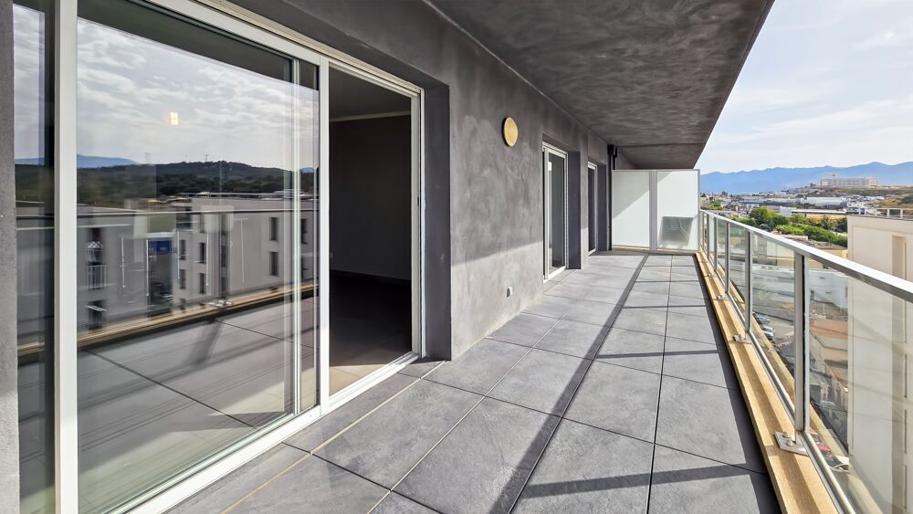 AJACCIO ROCADE  T3 DERNIER ÉTAGE  TERRASSE DE 21 M²  3 STATIONNEMENTS