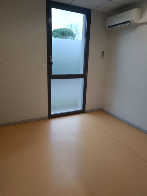   LA ROCHE VINEUSE - Cabinet M�dical 