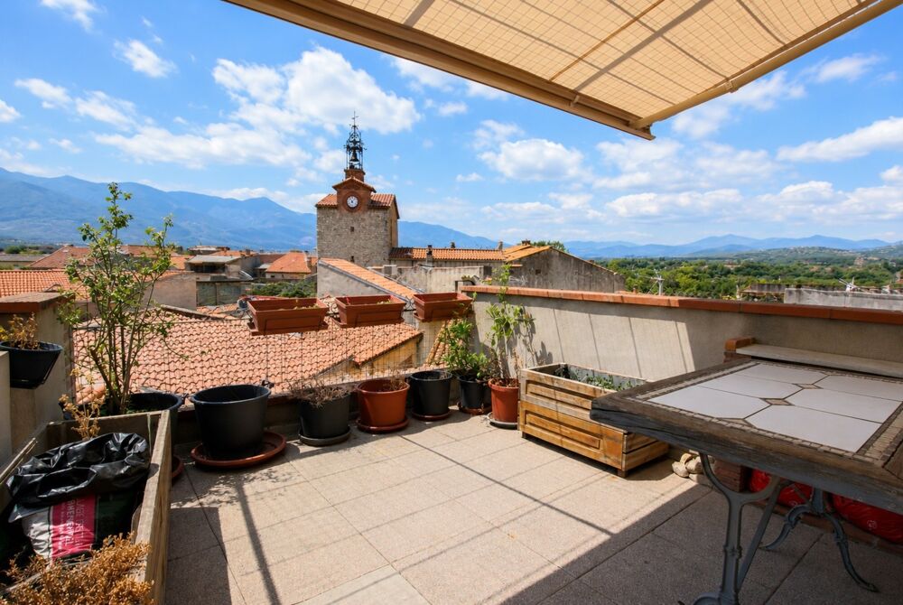 Vente Maison Maison de caractère avec garage, terrasse panoramique et appartement T2 à fort rendement – Saint-Jean-Pla-de-Corts (66490) Saint jean pla de corts