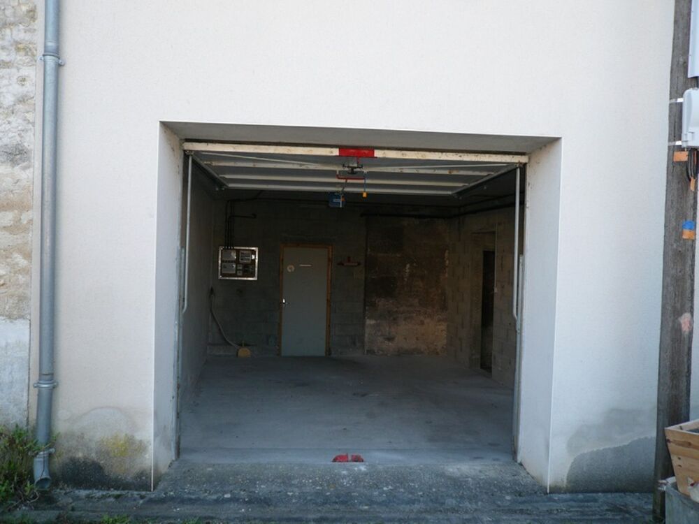 Vente Immeuble ? BALLANS (17) A Vendre MAISON de VILLAGE Rénovée à Aménager ? Ballans