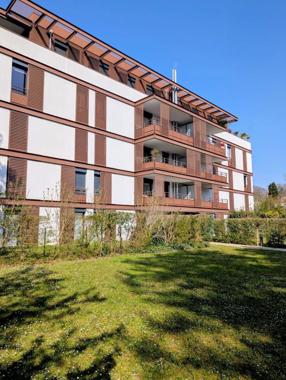 Vente Appartement TASSIN LE BOURG – Bel Investissement T3 dans Résidence de Standing avec Piscine Tassin la demi lune