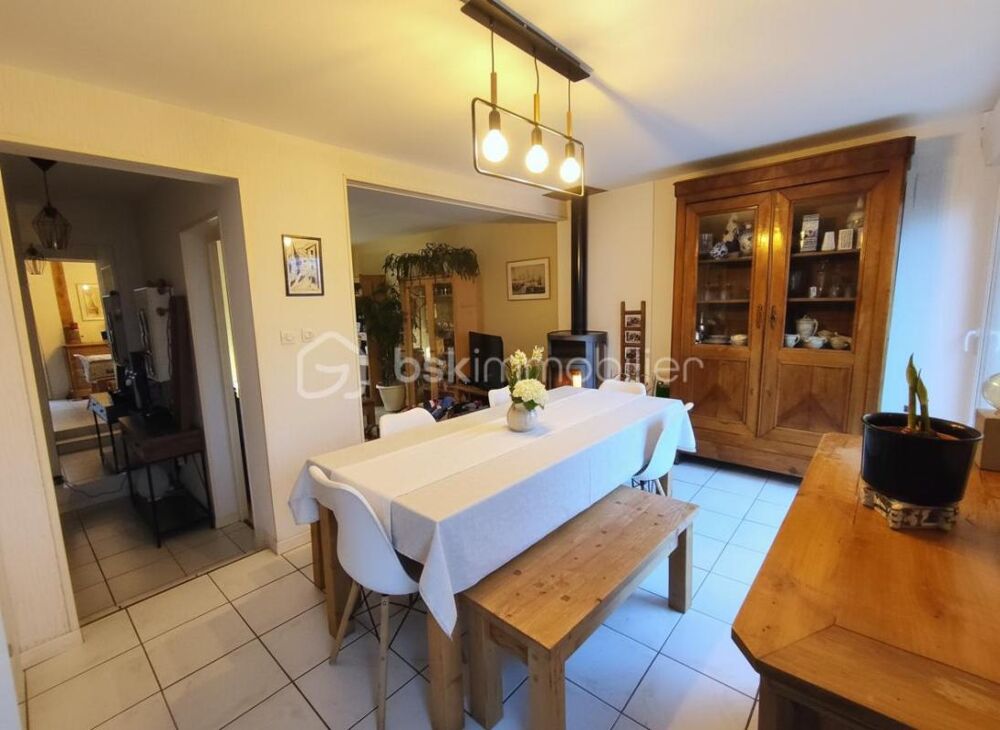 Vente Maison À Laillé, maison 3 chambres avec terrain de 1 300 m² Laille