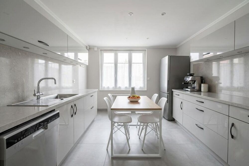Maison/Villa T6 de 181 m² à Chavanoz 38230