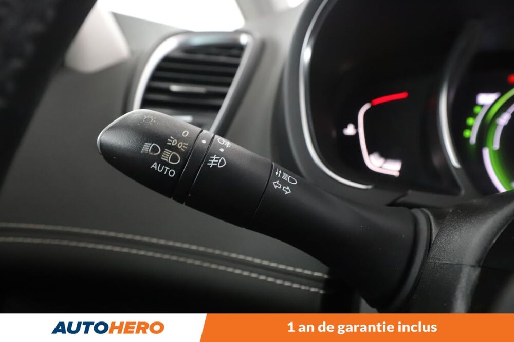 Sc&eacute;nic 1.3 TCe Energy Bose Edition EDC 140 ch 2018 occasion 92130 Issy-les-Moulineaux