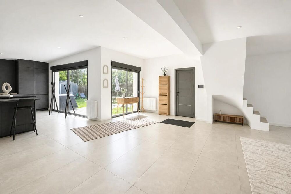 Maison rénovée 4 pièces de 116 m² louée, Le Plessis-Bouchard