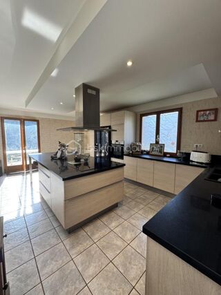  Maison � vendre 8 pi�ces 168 m�