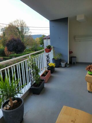  Appartement à louer 5 pièces 99 m²