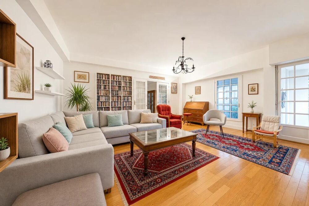 Appartement de 7 pièces de 176 m2 avec jardin et piscine partagés en vente à Toulouse - Idéal pour une famille