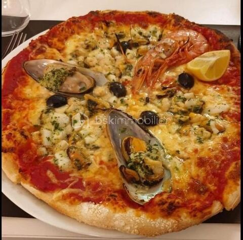 Fonds de commerce � Pizzeria � 75 m&sup2; � Emplacement N&deg;1 110000 40800 Aire sur l adour