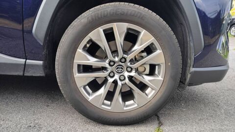 RAV 4 2.5 VVT-i 218 Hybrid E-CVT Lounge - Entretien constructeur T 2023 occasion 92000 Nanterre
