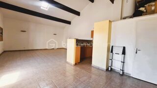 Parking / Garage à vendre 620 m²