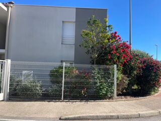  Immeuble à vendre 15 + pièces 458 m² Saint martin de crau