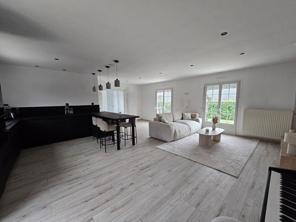 Plain Pied individuel, 4 chambres, garage, jardin secteur HOUZARDE
