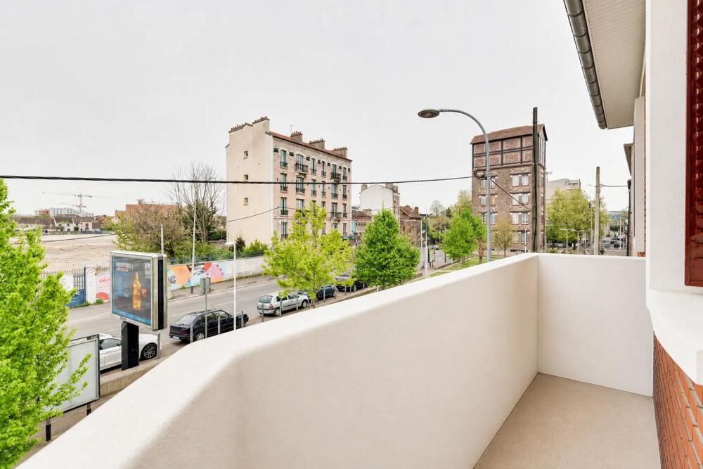 Appartement 5 pièces de 126 m² sur 3 niveaux avec balcon, jardin