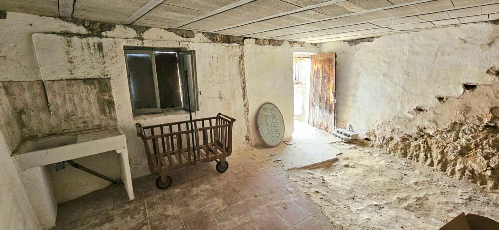 Vente Maison Maison de hameau avec deux appartements +  terrain, à Bargème Bargeme