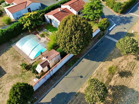   SAINT AUBIN LA PLAINE CALME ABSOLU MAISON SEMI PLAIN PIED 4 CHAMBRES AVEC PISCINE ET ANNEXES SUR 1375M Maison - 7 pice(s) - 135 m