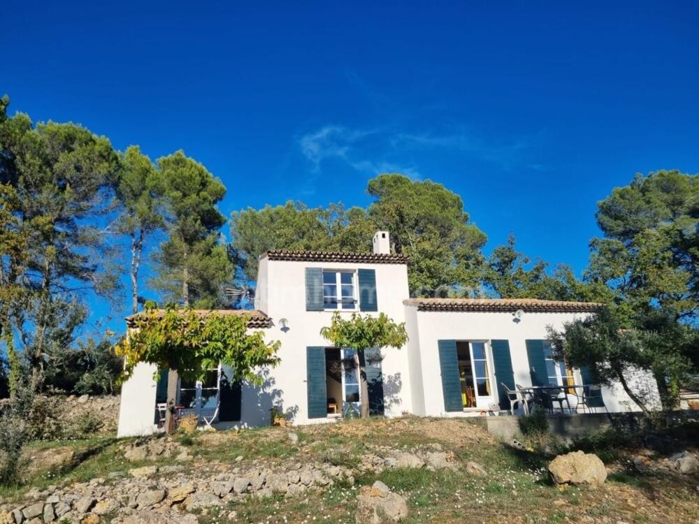Villa provençale sur plus de 7 000 m² de terrain