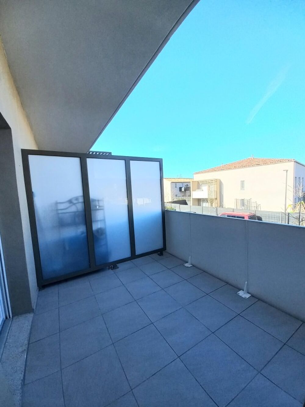 T3 en duplex avec deux parkings et balcon à ISLE SUR LA SORGUE