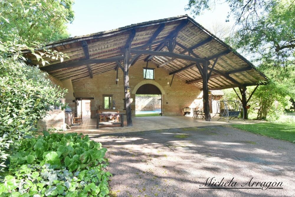 Dpt Lot et Garonne (47), à vendre PINEL HAUTERIVE propriete P6 de 240 m² - Terrain de 21 912,00 m²