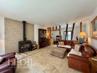  Propriété/château à vendre 4 pièces 144 m²