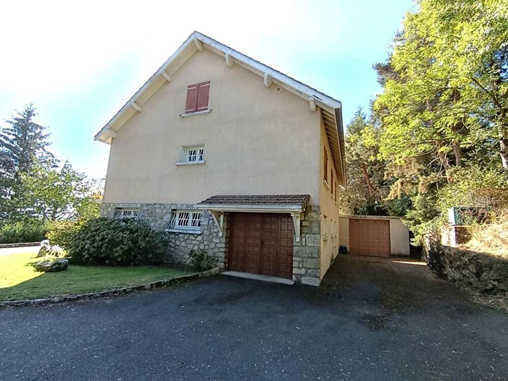 Vente Maison Maison familiale 220 m² + 220 m² de garage/stockage +terrain Soleymieux Soleymieux