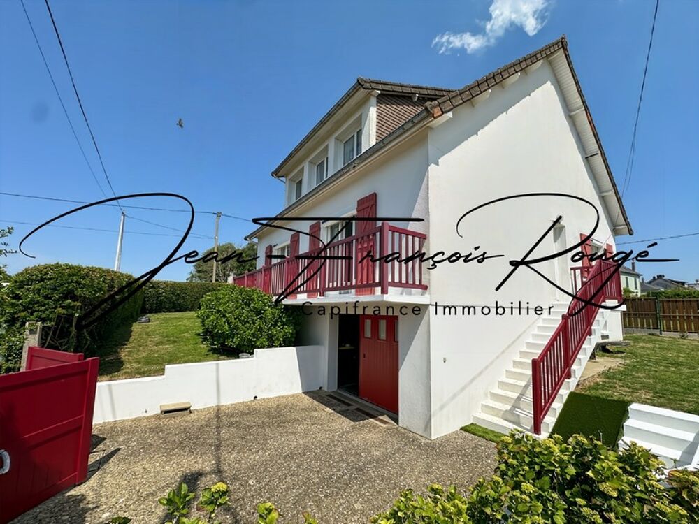 Barneville-Carteret, à 500 mètres des commerces et 3 kms de la plage, maison de 145 m² rénovée !!!