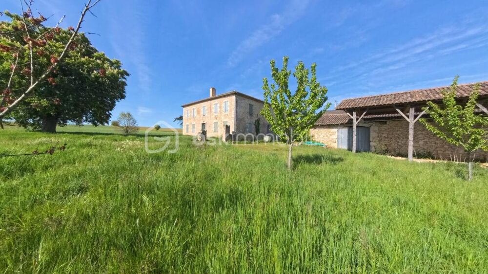 Vente Propriété/Château Demeure de caractère à rénover, au coeur de la campagne gersoise Fleurance