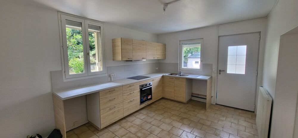Elbeuf proche Seine : Maison 113 m² avec jardin 300 m², 3 CH et 3 PK intérieurs ... Prix attractif !