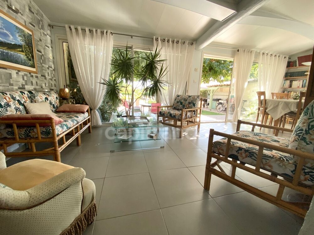 Vente Maison Uzès 4km, maison de plain-pied 130 m² sur terrain clos de 1 350 m², calme, piscine, garage Uzes